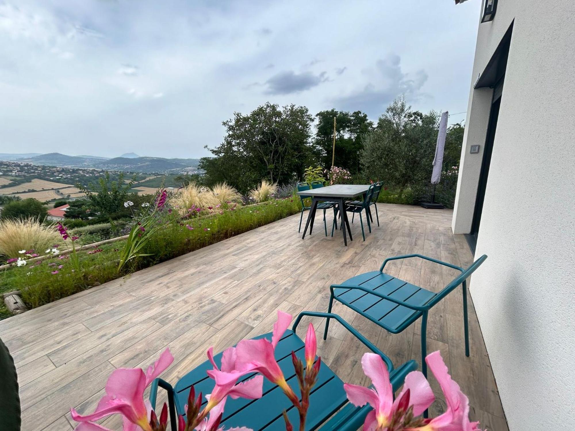 L'Alphonsine Villa Veyre-Monton Екстериор снимка